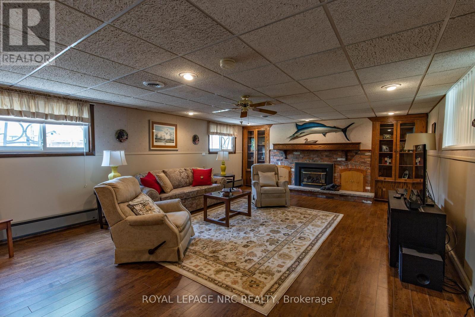 












29 MICHAEL DRIVE N

,
Port Colborne (Sugarloaf),




Ontario
L3K3C4

