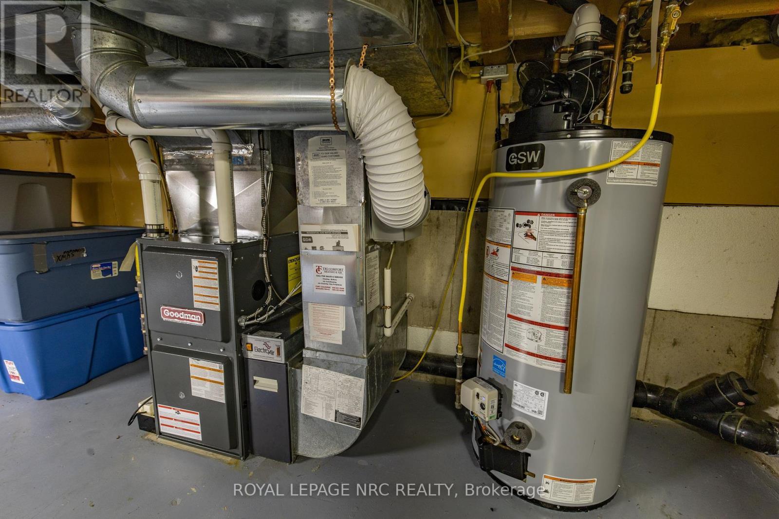 












29 MICHAEL DRIVE N

,
Port Colborne (Sugarloaf),




Ontario
L3K3C4

