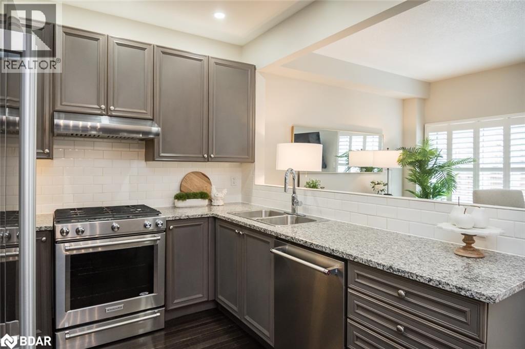 












315 BESSBOROUGH Drive

,
Milton,




Ontario
L9T8P5

