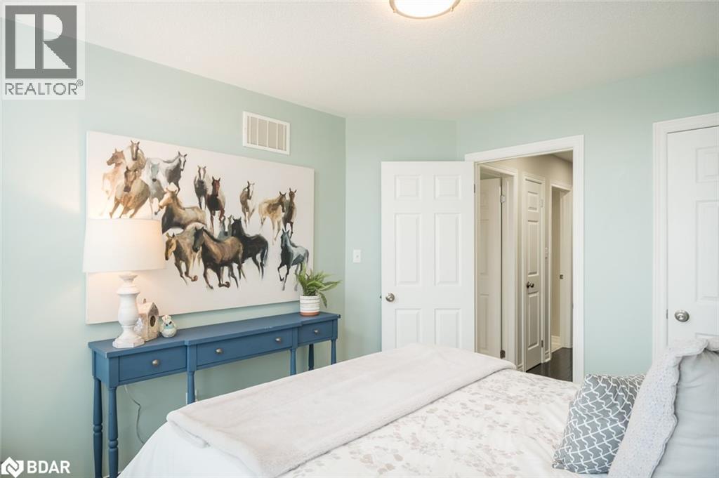 












315 BESSBOROUGH Drive

,
Milton,




Ontario
L9T8P5

