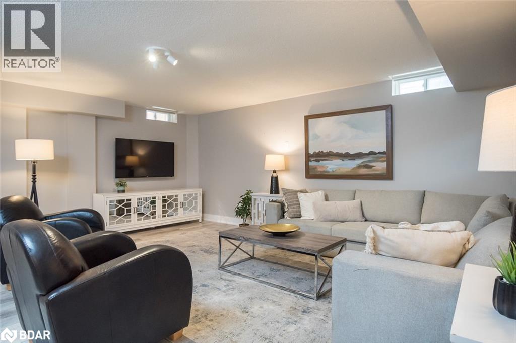 












315 BESSBOROUGH Drive

,
Milton,




Ontario
L9T8P5

