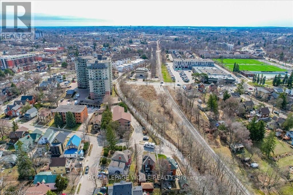












180 DAVID STREET

,
Kitchener,




Ontario
N2G1Y5

