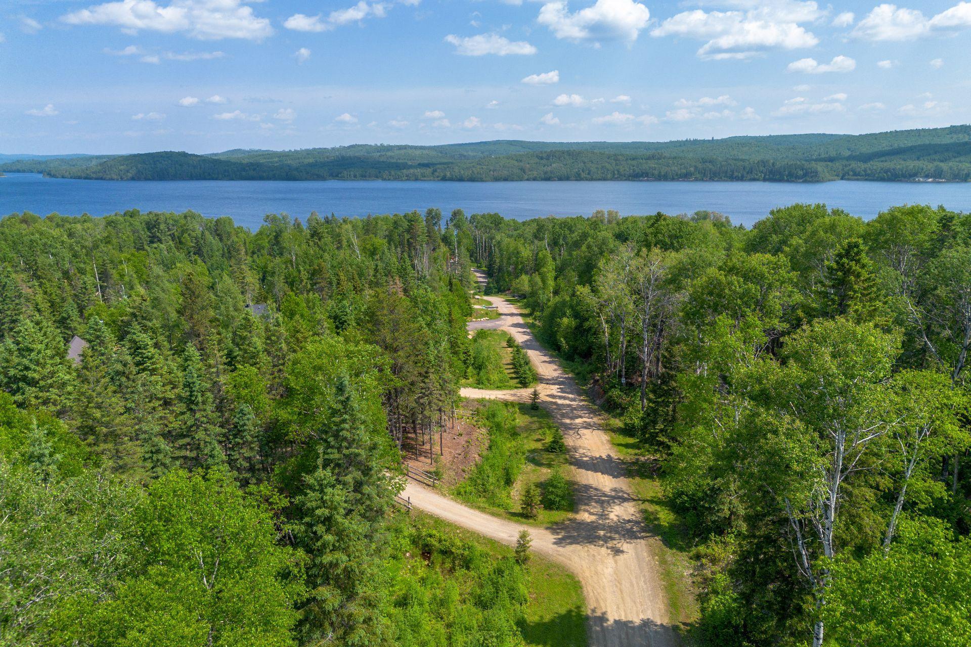 












Ch. Caroline

,
Saint-Michel-des-Saints,







QC
J0K3B0

