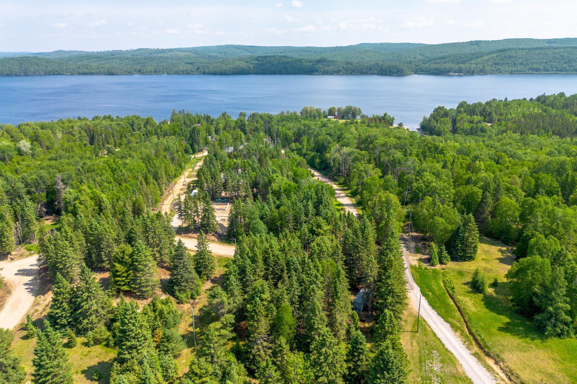












Ch. Caroline

,
Saint-Michel-des-Saints,







QC
J0K3B0

