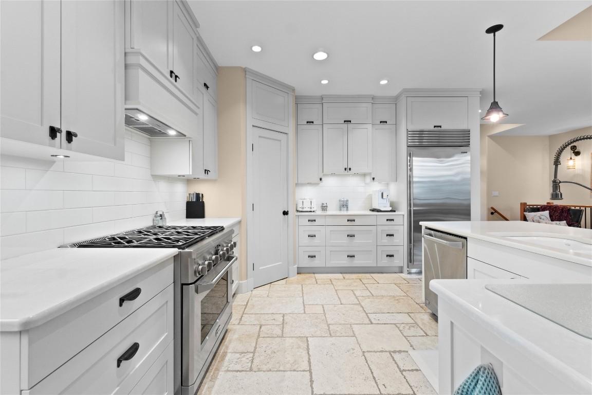 









5100


Haynes

Road,
Vernon,




BC
V1B 3J6

