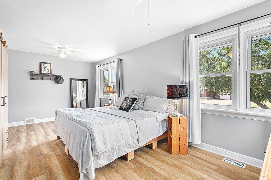 









763


Ch. John-Dale

,
Shawville,




QC
J0X2Y0

