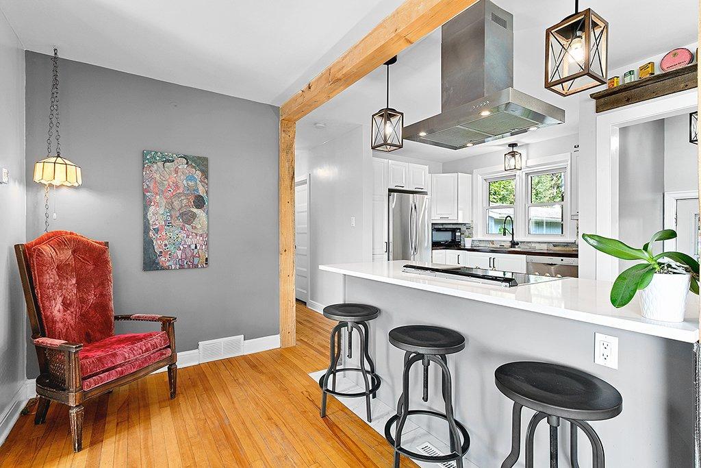 









763


Ch. John-Dale

,
Shawville,




QC
J0X2Y0

