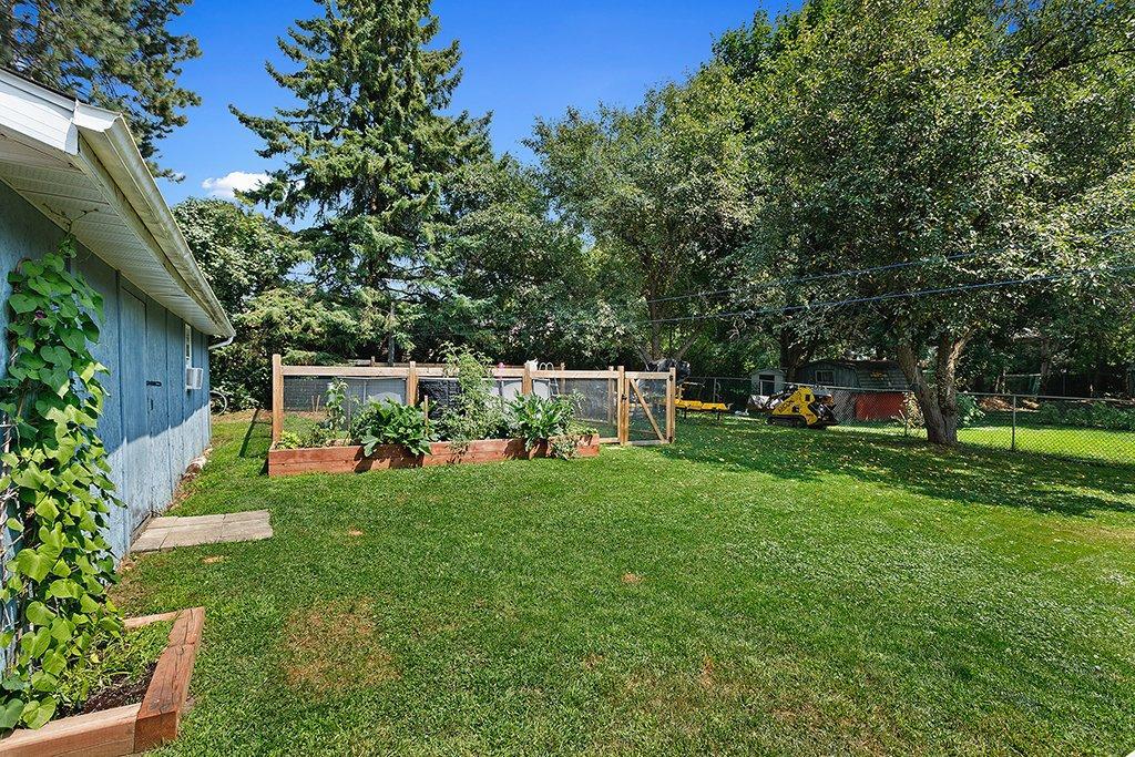 









763


Ch. John-Dale

,
Shawville,




QC
J0X2Y0

