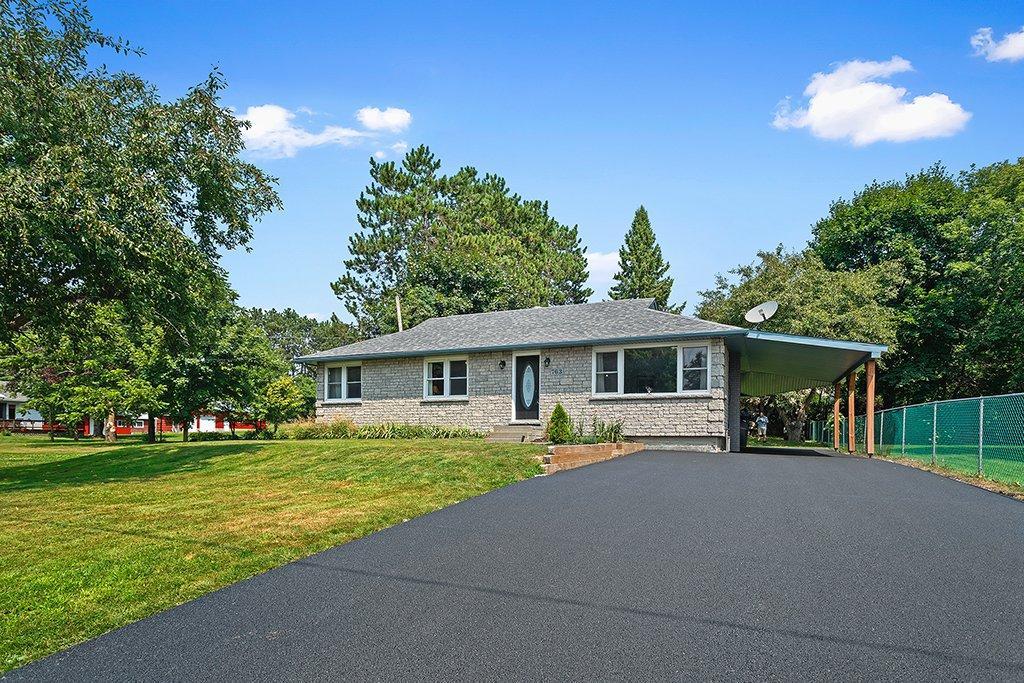 









763


Ch. John-Dale

,
Shawville,




QC
J0X2Y0

