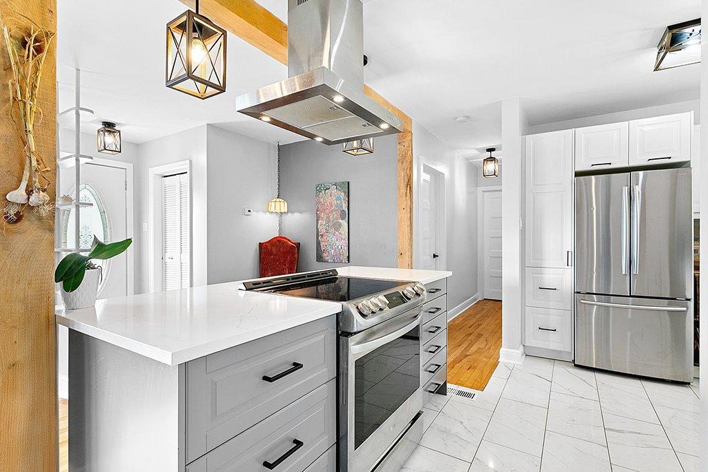 









763


Ch. John-Dale

,
Shawville,




QC
J0X2Y0

