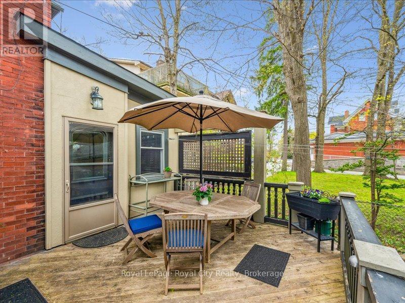 












80 LONDON ROAD W

,
Guelph (Exhibition Park),




Ontario
N1H2B7

