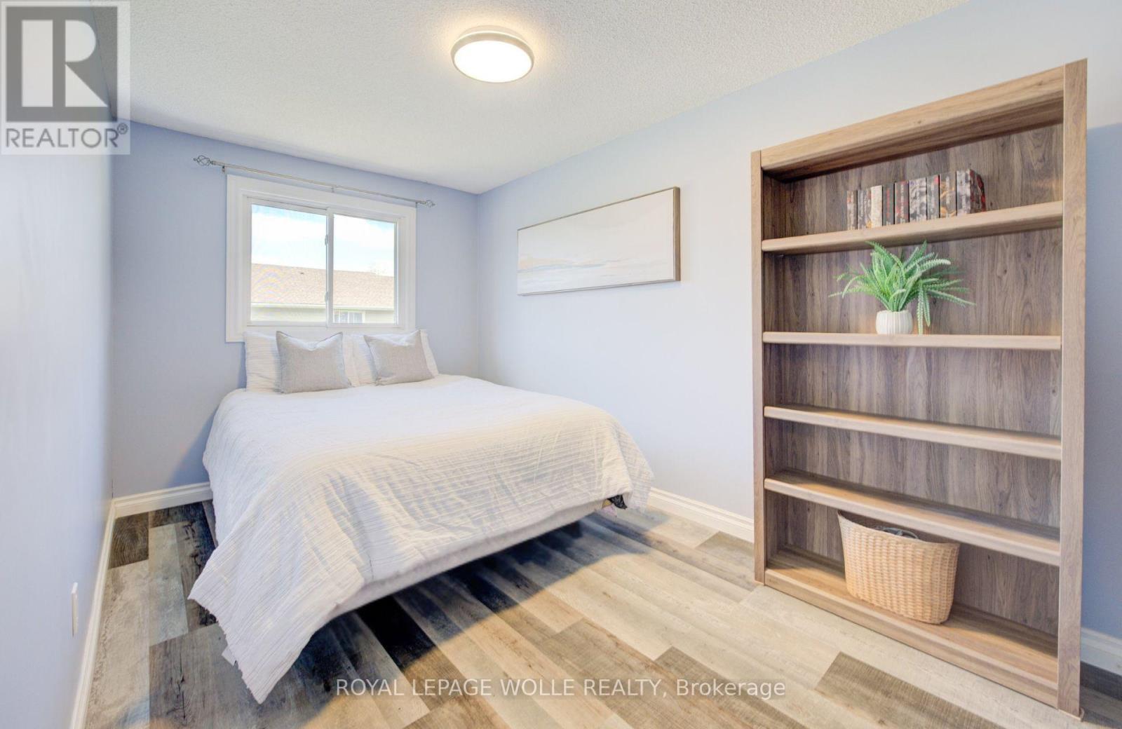 












28 - 879 PARKINSON ROAD

,
Woodstock,




Ontario
N4S8S7

