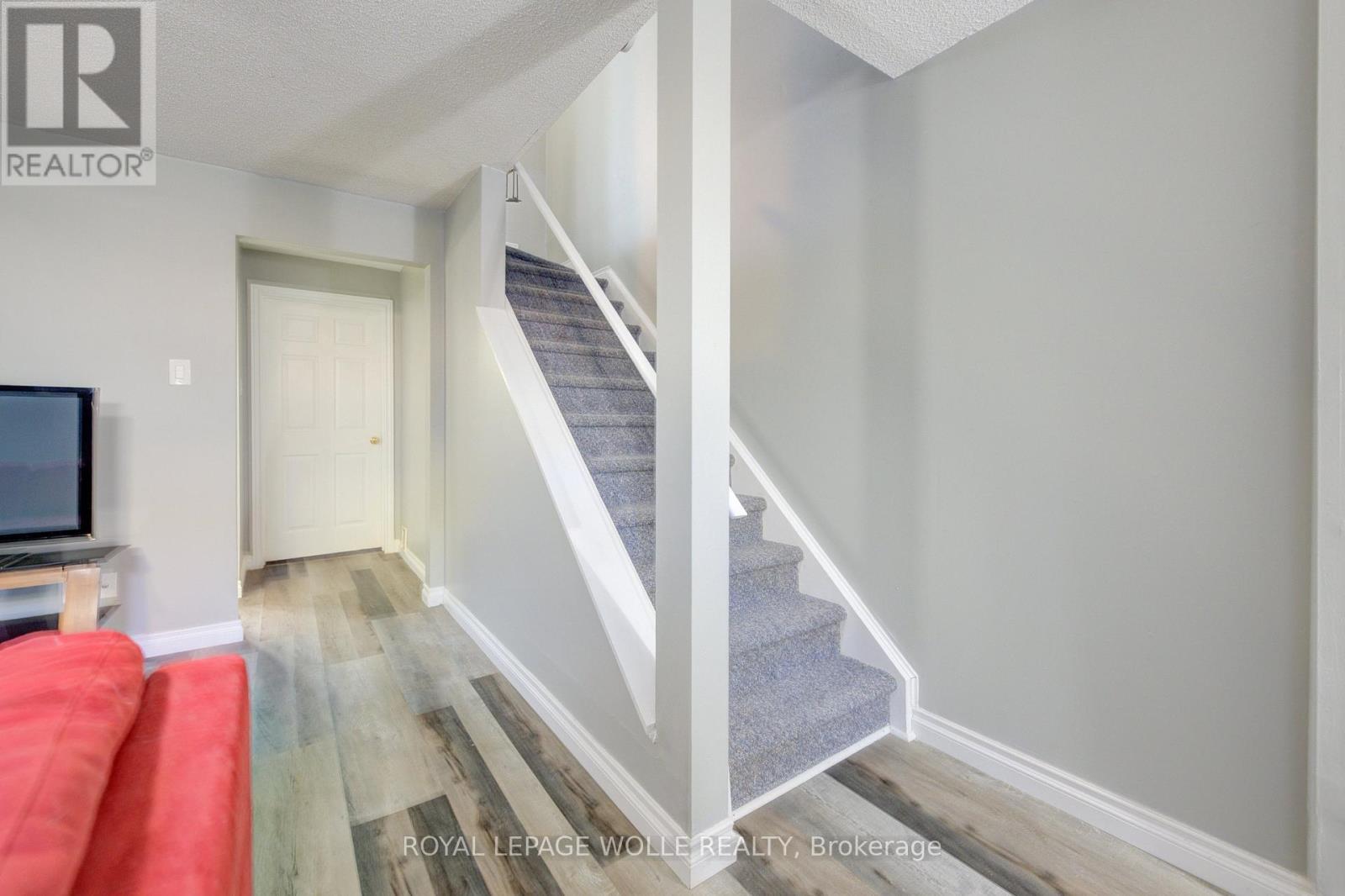 












28 - 879 PARKINSON ROAD

,
Woodstock,




Ontario
N4S8S7

