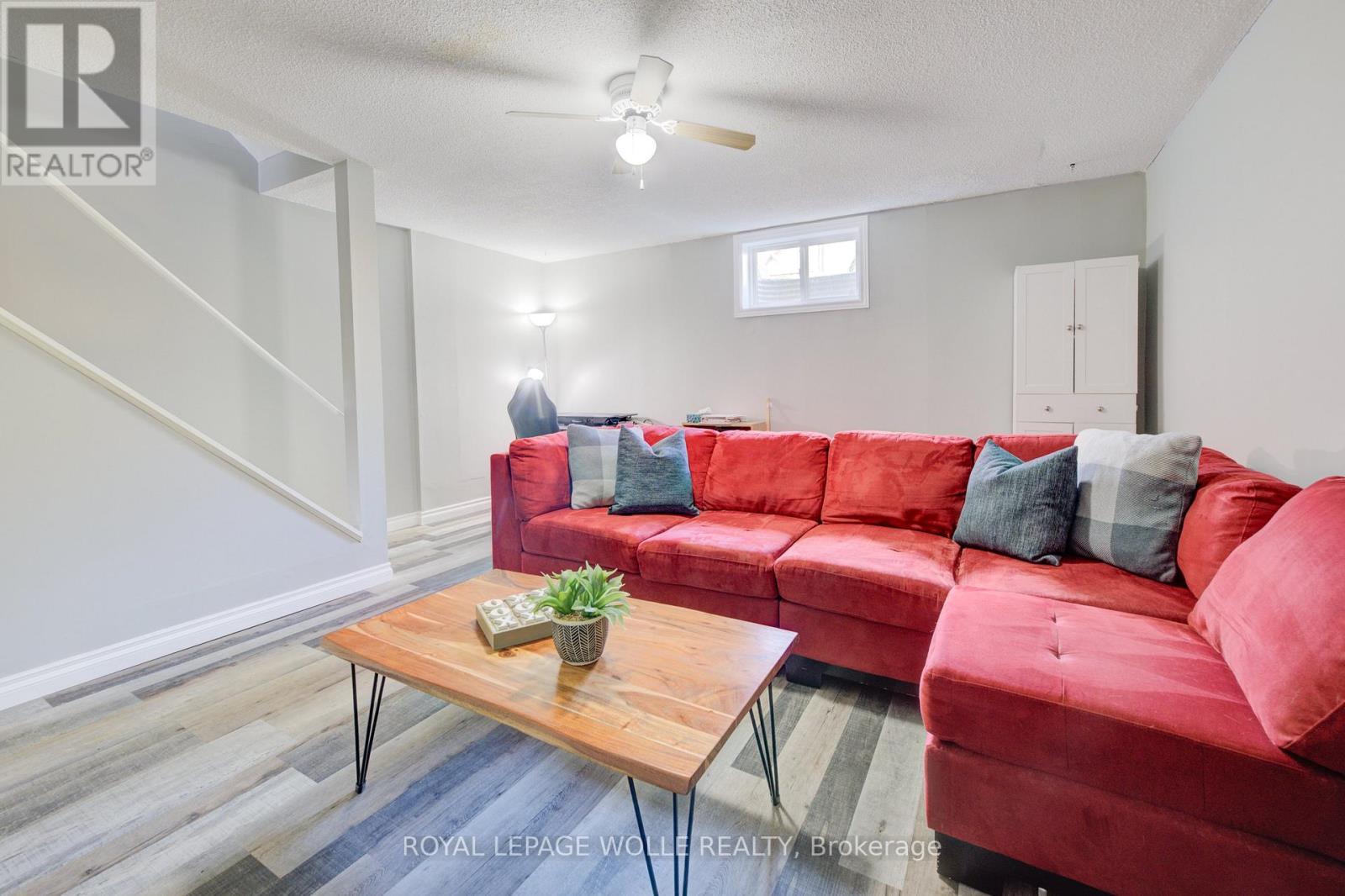 












28 - 879 PARKINSON ROAD

,
Woodstock,




Ontario
N4S8S7

