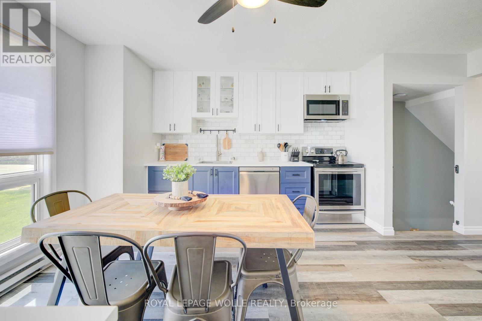 












28 - 879 PARKINSON ROAD

,
Woodstock,




Ontario
N4S8S7

