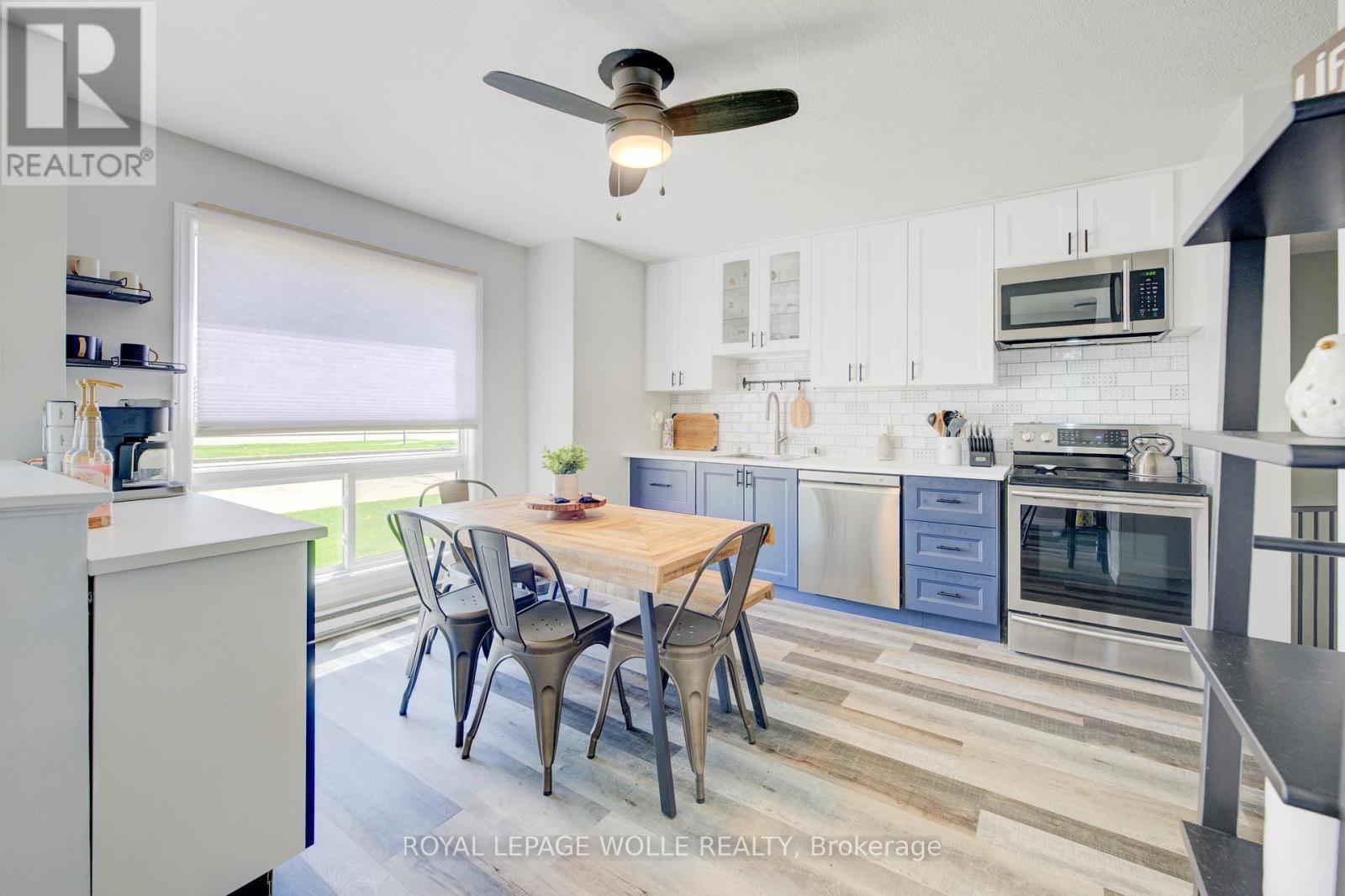 












28 - 879 PARKINSON ROAD

,
Woodstock,




Ontario
N4S8S7

