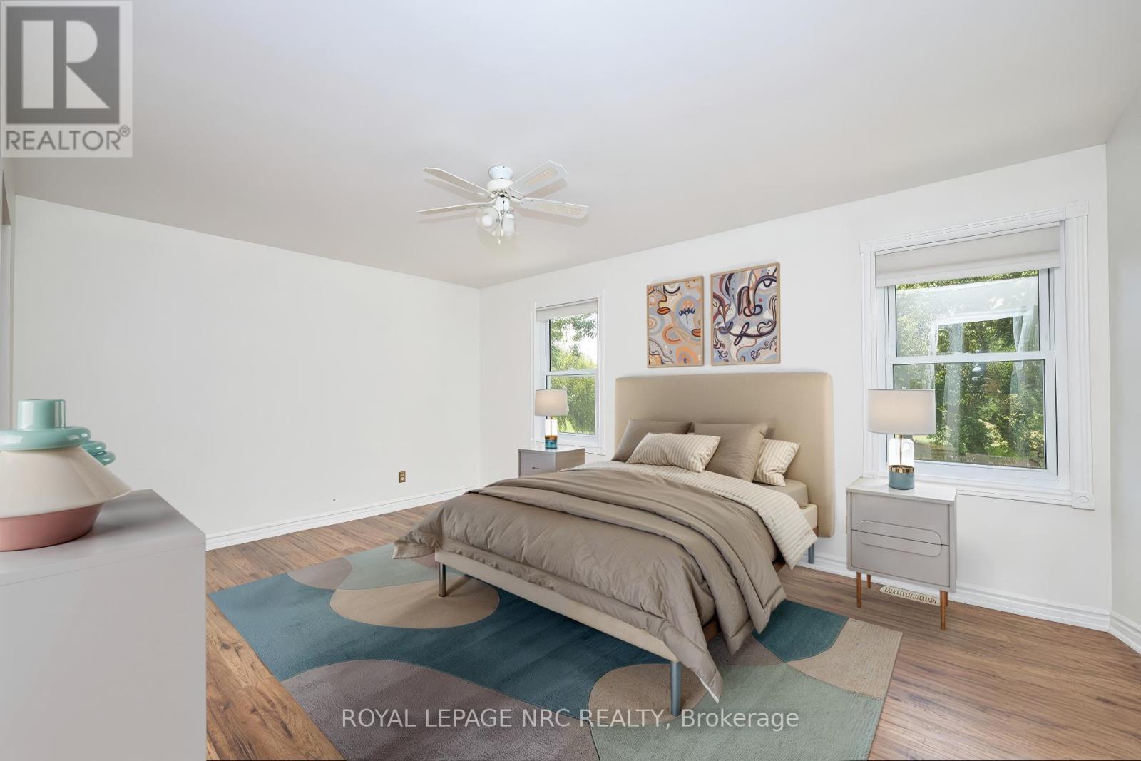 












4040 LAKESHORE ROAD

,
Lincoln (Lincoln Lake),




Ontario
L0R1B0

