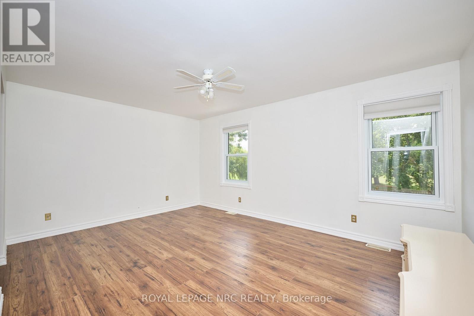 












4040 LAKESHORE ROAD

,
Lincoln (Lincoln Lake),




Ontario
L0R1B0

