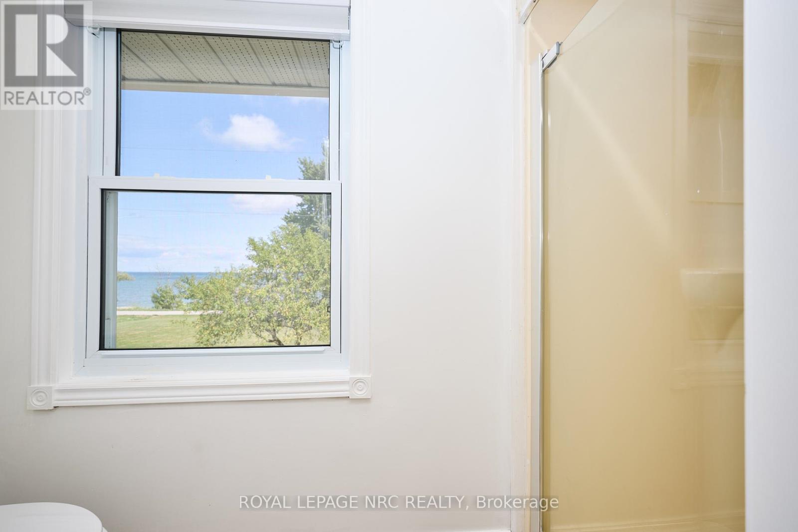 












4040 LAKESHORE ROAD

,
Lincoln (Lincoln Lake),




Ontario
L0R1B0

