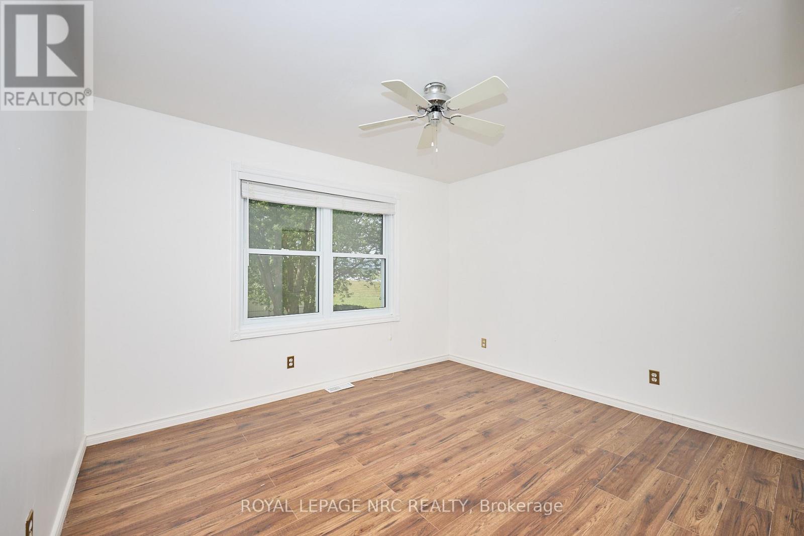 












4040 LAKESHORE ROAD

,
Lincoln (Lincoln Lake),




Ontario
L0R1B0

