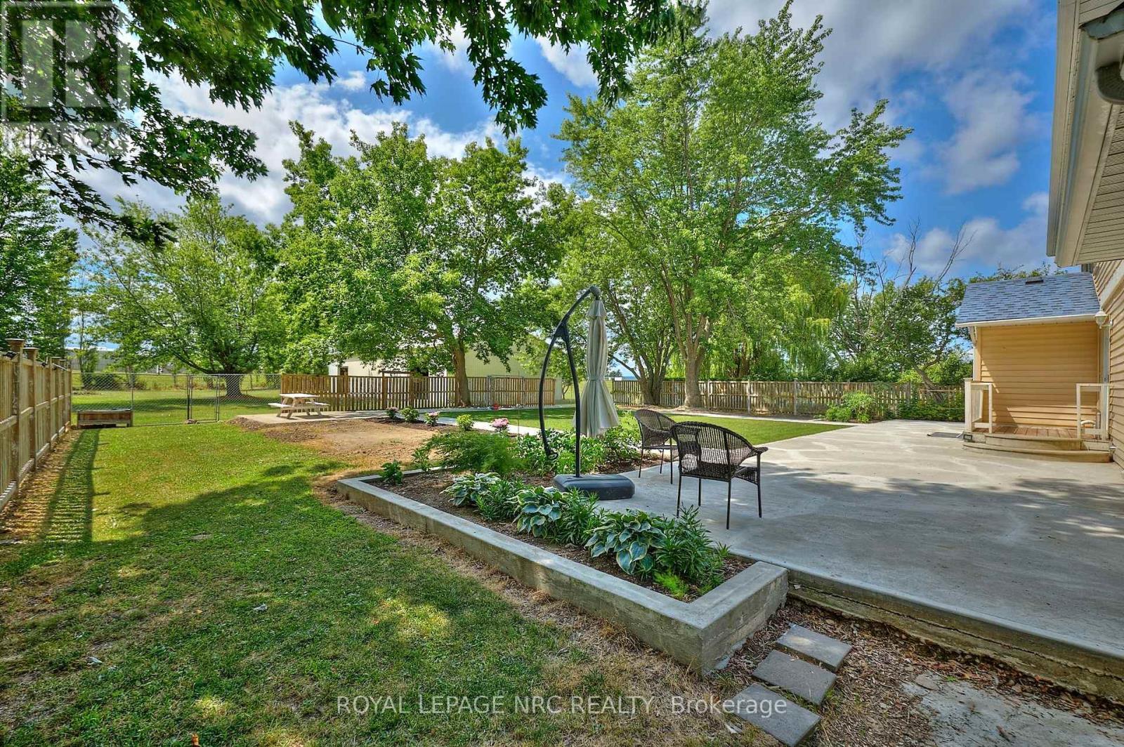 












4040 LAKESHORE ROAD

,
Lincoln (Lincoln Lake),




Ontario
L0R1B0

