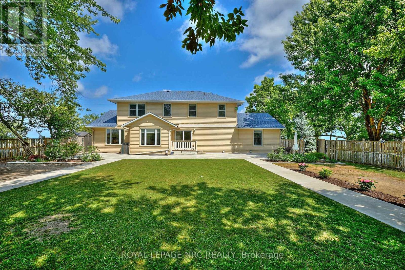 












4040 LAKESHORE ROAD

,
Lincoln (Lincoln Lake),




Ontario
L0R1B0

