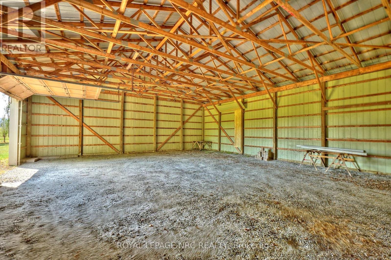 












4040 LAKESHORE ROAD

,
Lincoln (Lincoln Lake),




Ontario
L0R1B0

