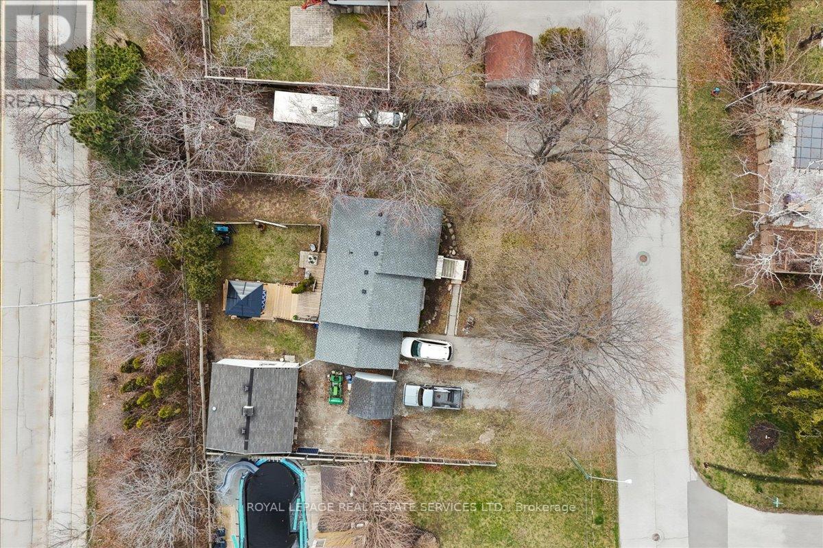 












14 GERMORDA DRIVE

,
Oakville,




Ontario
L6H1A8

