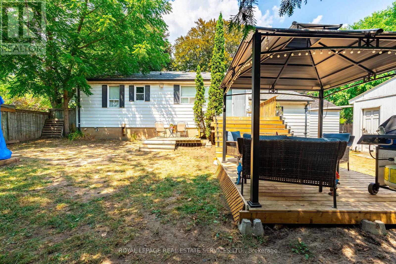 












14 GERMORDA DRIVE

,
Oakville,




Ontario
L6H1A8

