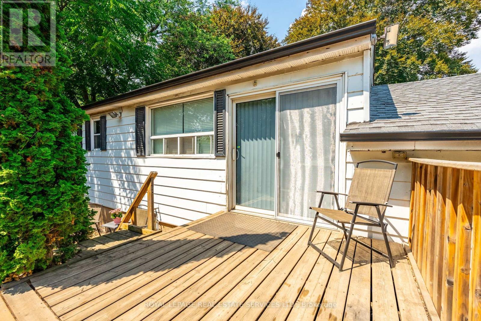 












14 GERMORDA DRIVE

,
Oakville,




Ontario
L6H1A8

