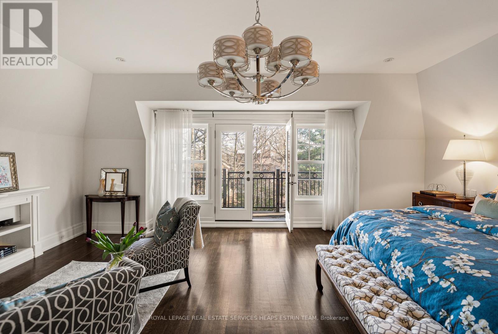 












243 ROSE PARK DRIVE

,
Toronto,




Ontario
M4T1R6

