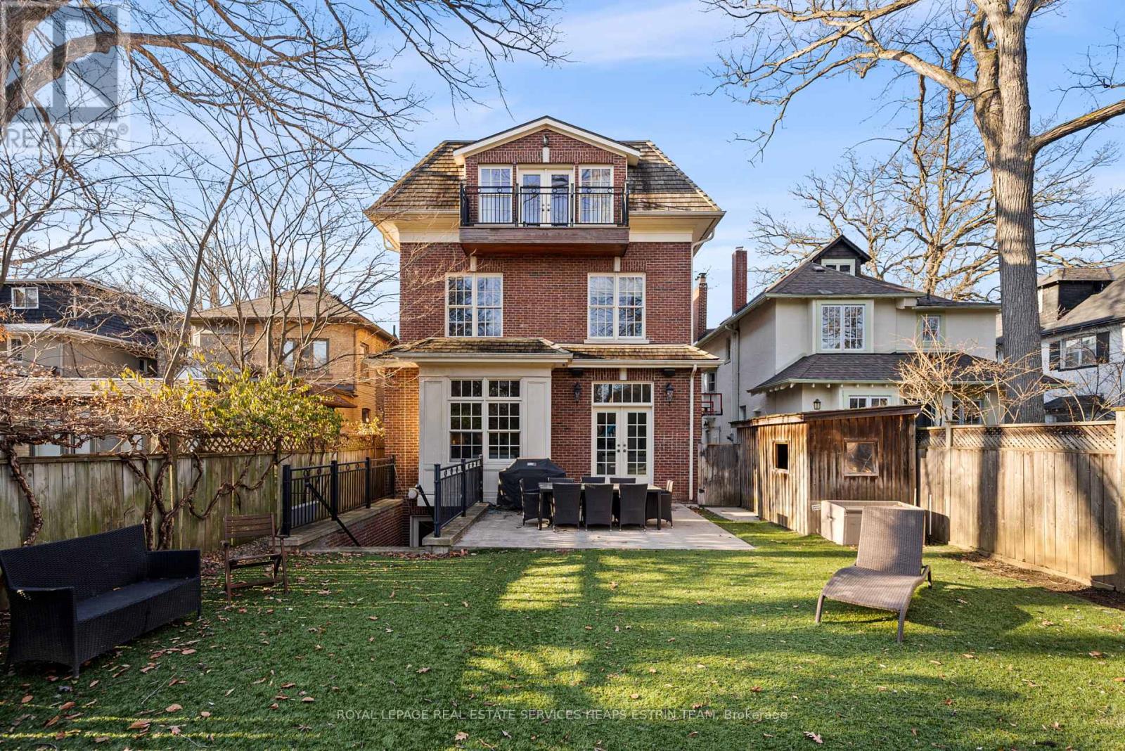 












243 ROSE PARK DRIVE

,
Toronto,




Ontario
M4T1R6

