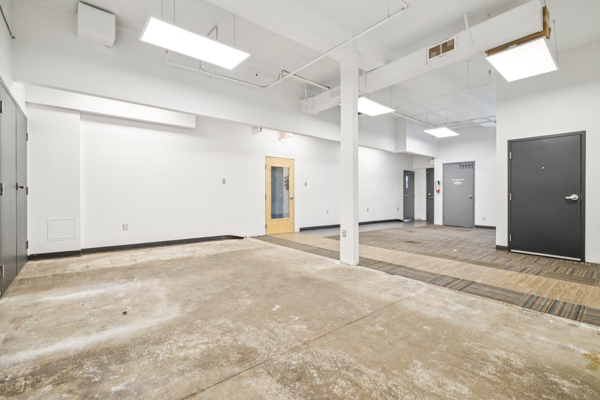 









99


Rue Crémazie

, 100,
Gatineau (Hull),




QC
J8Y3P1

