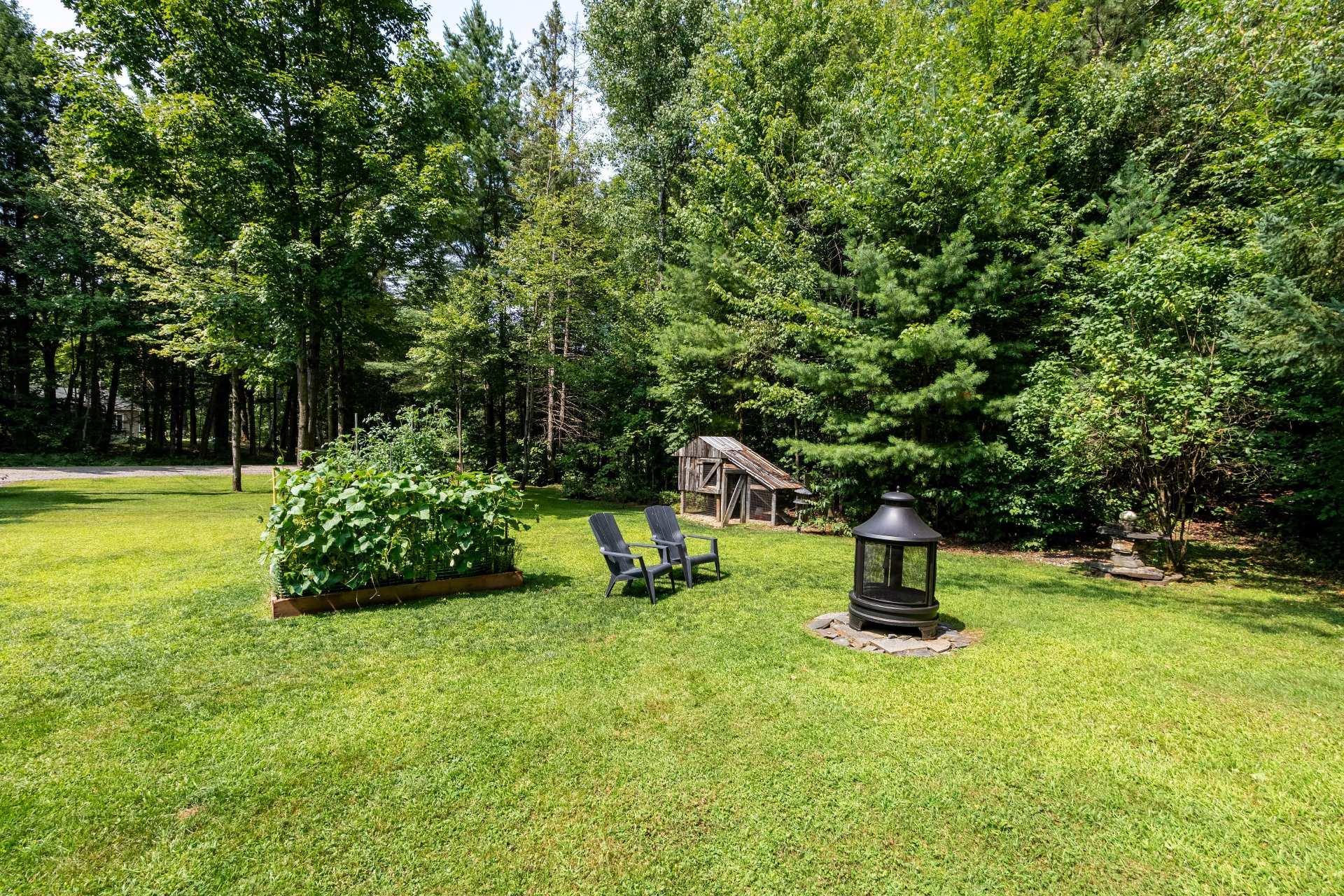 









424


Rue des Pins

,
Compton,




QC
J0B1L0

