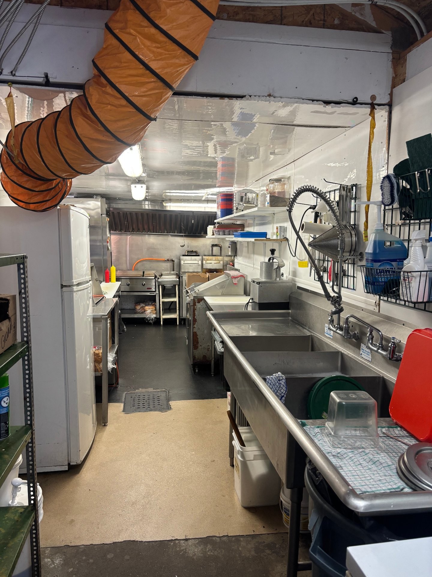 









646

 - 646A


Rue Principale

,
Saint-Roch-de-Richelieu,




QC
J0L2M0

