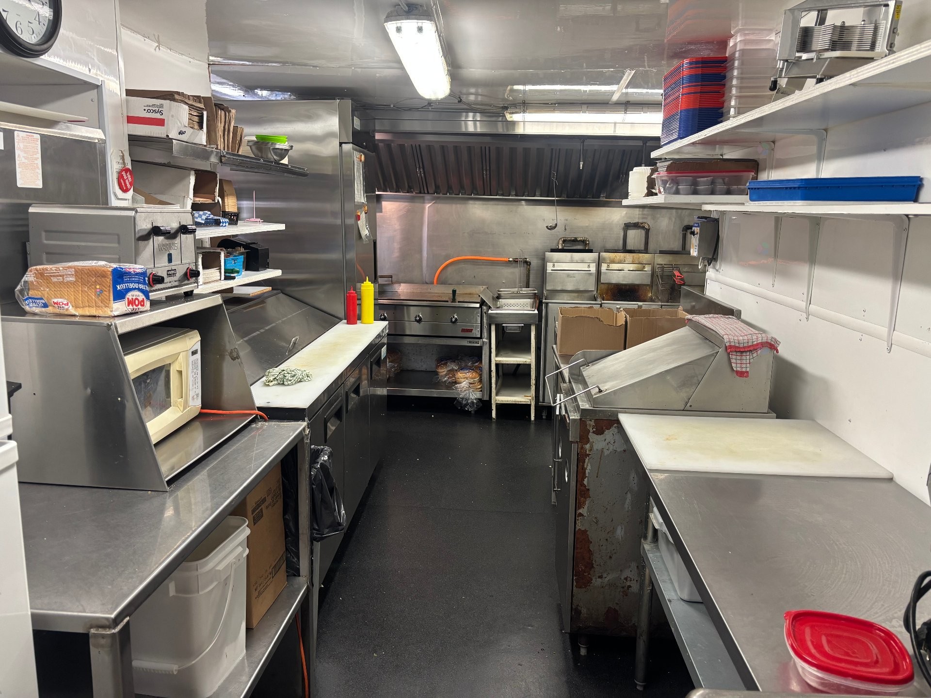 









646

 - 646A


Rue Principale

,
Saint-Roch-de-Richelieu,




QC
J0L2M0

