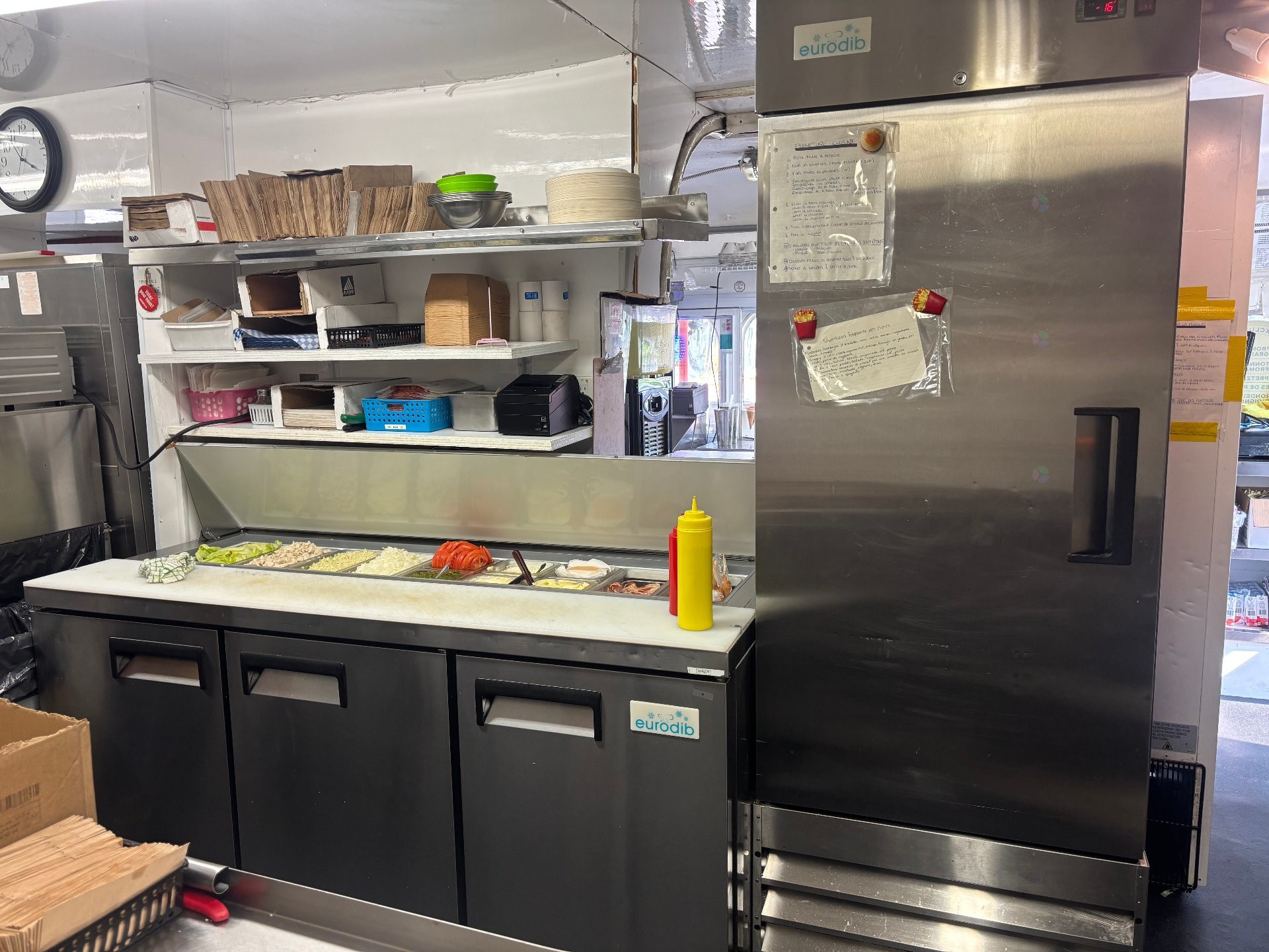 









646

 - 646A


Rue Principale

,
Saint-Roch-de-Richelieu,




QC
J0L2M0

