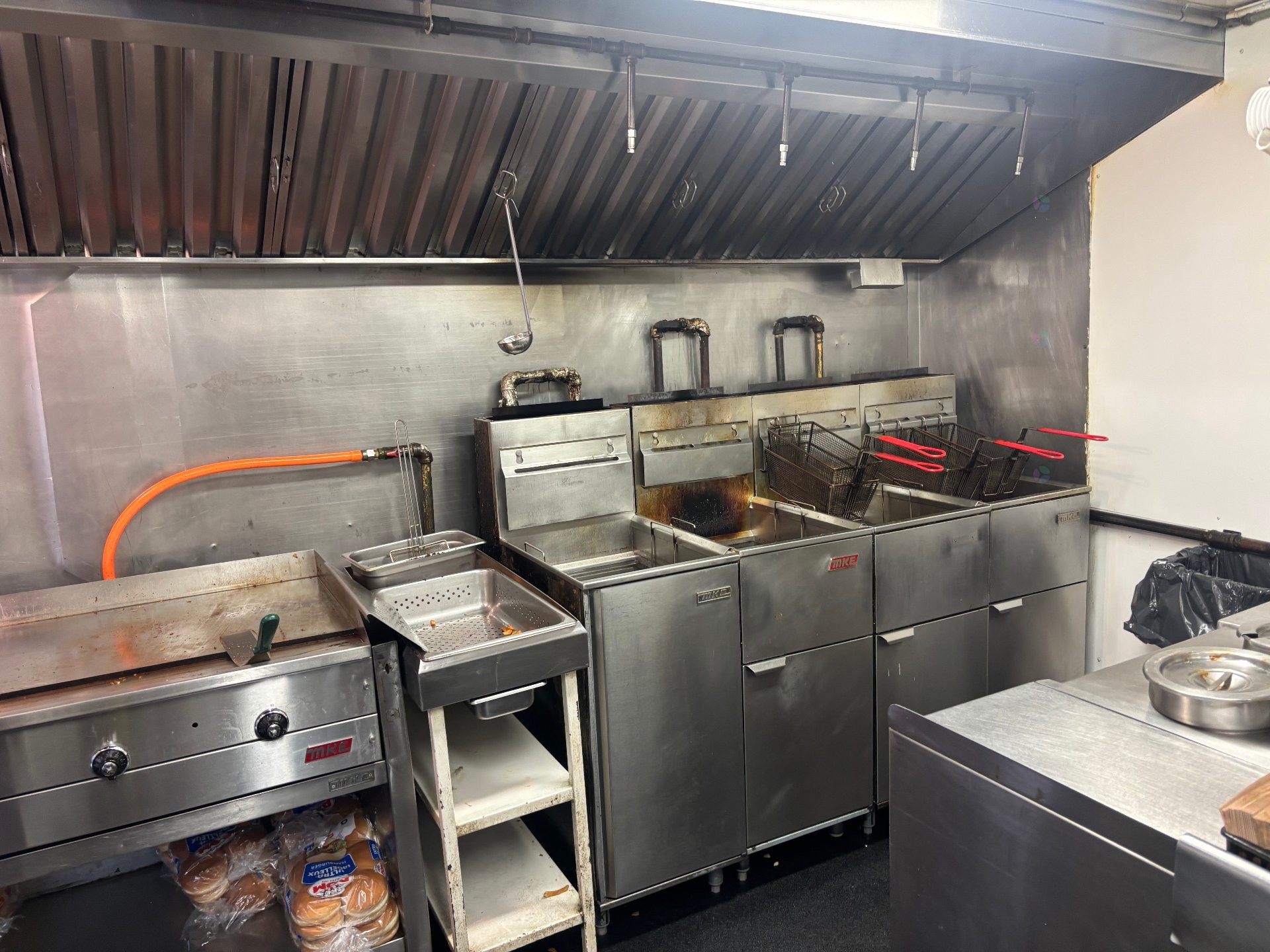 









646

 - 646A


Rue Principale

,
Saint-Roch-de-Richelieu,




QC
J0L2M0

