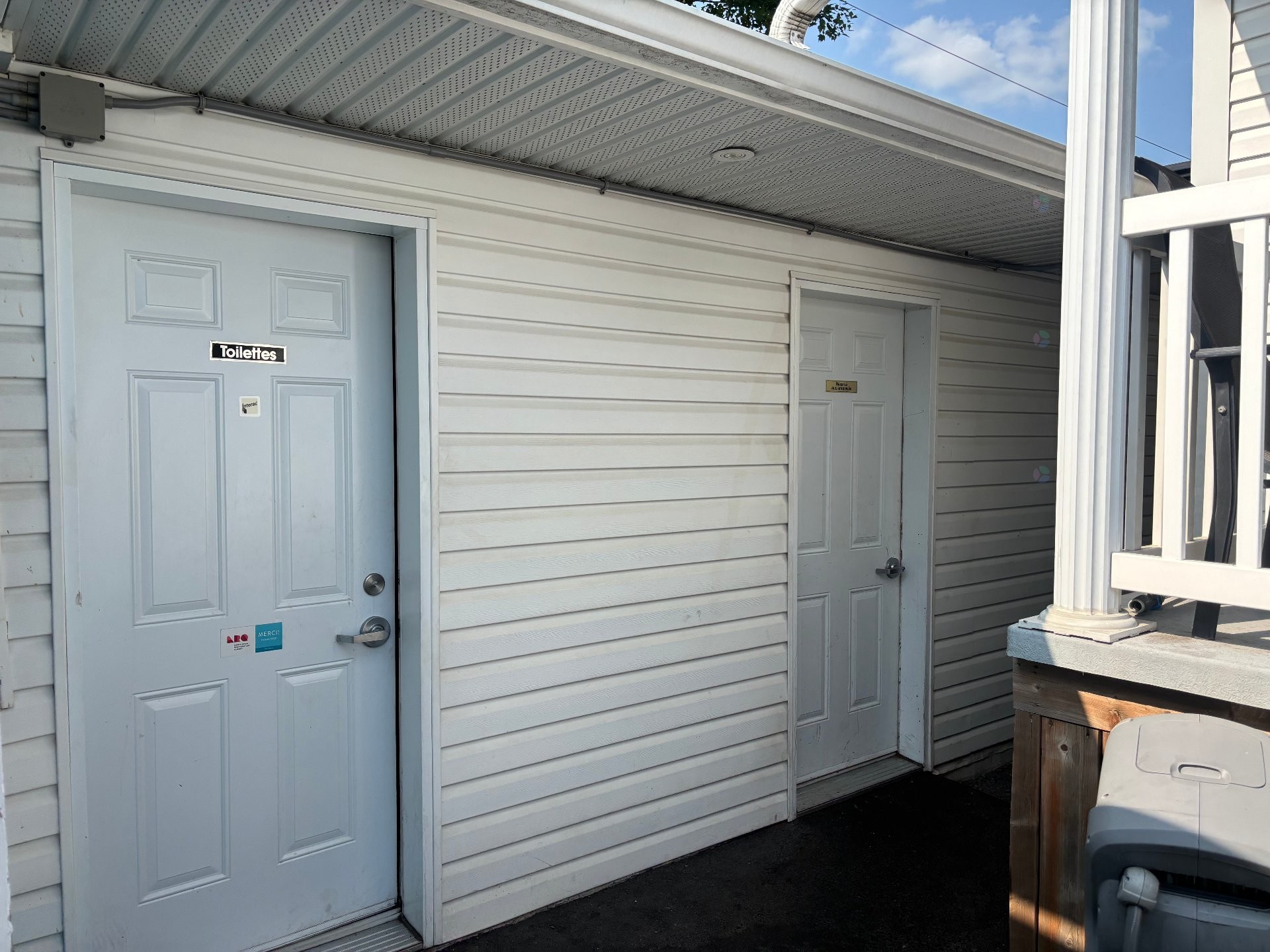 









646

 - 646A


Rue Principale

,
Saint-Roch-de-Richelieu,




QC
J0L2M0

