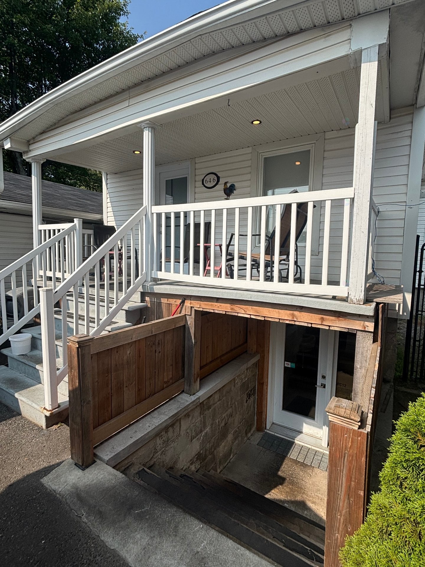 









646

 - 646A


Rue Principale

,
Saint-Roch-de-Richelieu,




QC
J0L2M0

