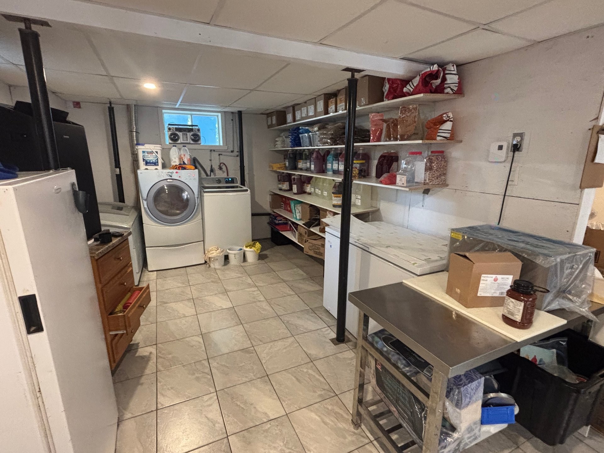 









646

 - 646A


Rue Principale

,
Saint-Roch-de-Richelieu,




QC
J0L2M0

