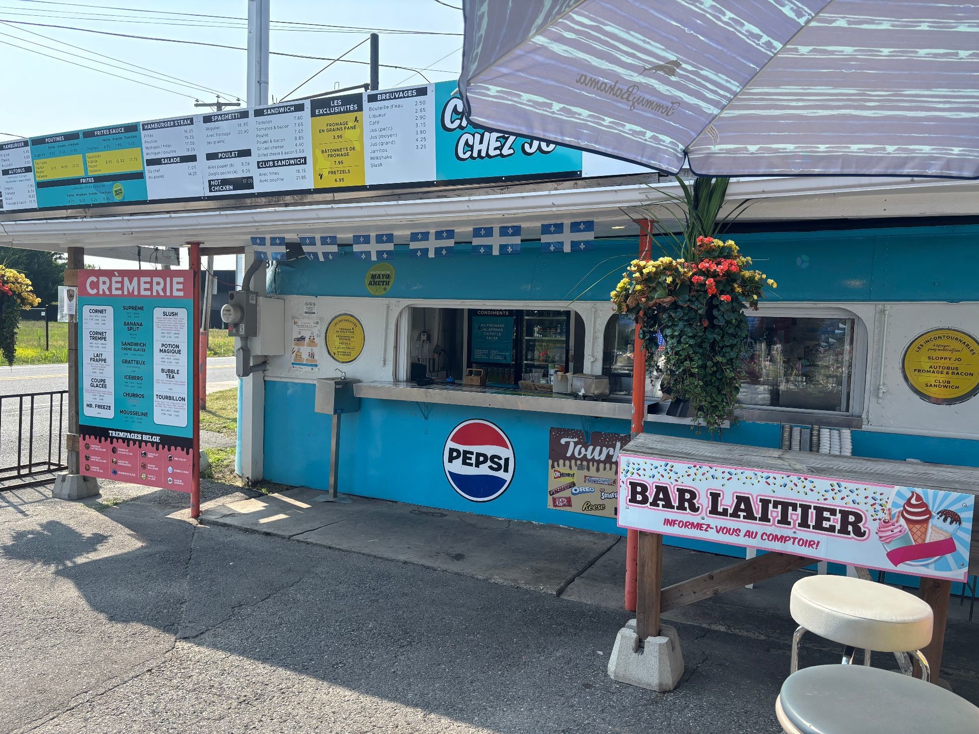 









646

 - 646A


Rue Principale

,
Saint-Roch-de-Richelieu,




QC
J0L2M0

