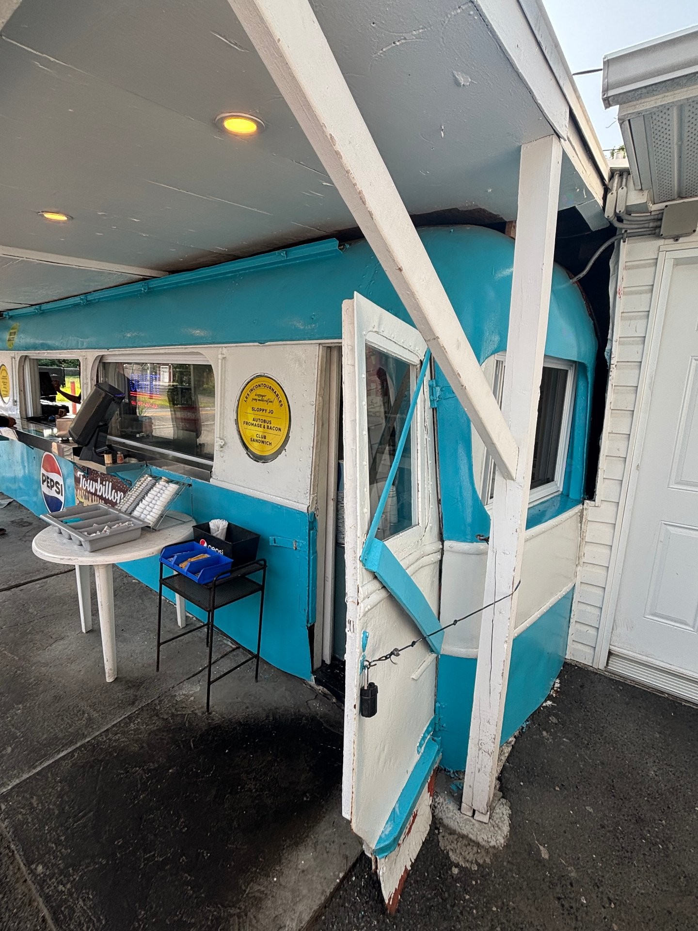 









646

 - 646A


Rue Principale

,
Saint-Roch-de-Richelieu,




QC
J0L2M0

