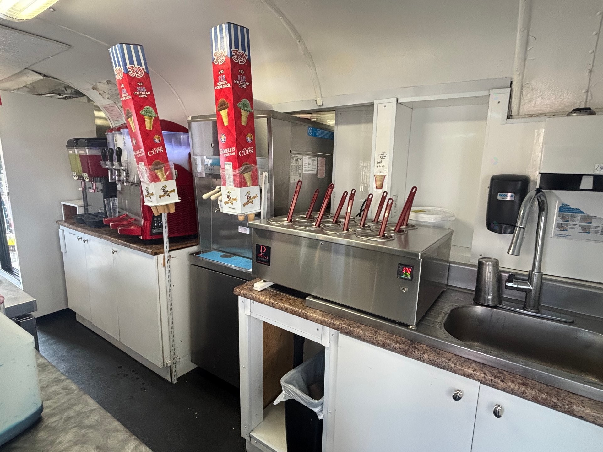 









646

 - 646A


Rue Principale

,
Saint-Roch-de-Richelieu,




QC
J0L2M0

