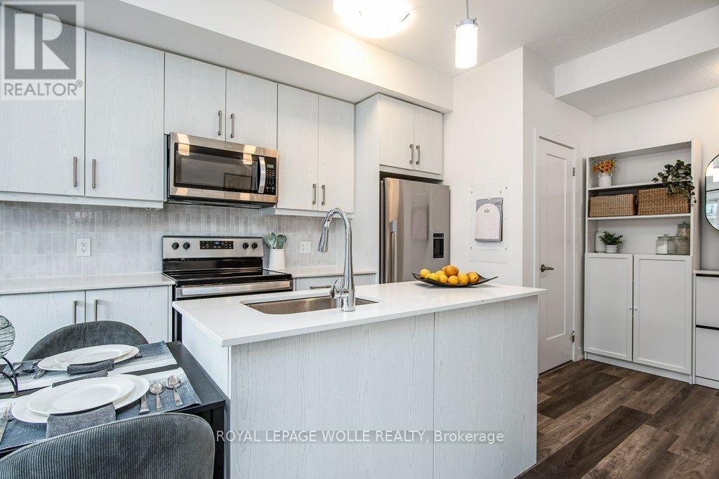 












E11 - 20 PALACE STREET

,
Kitchener,




Ontario
N2E0J3

