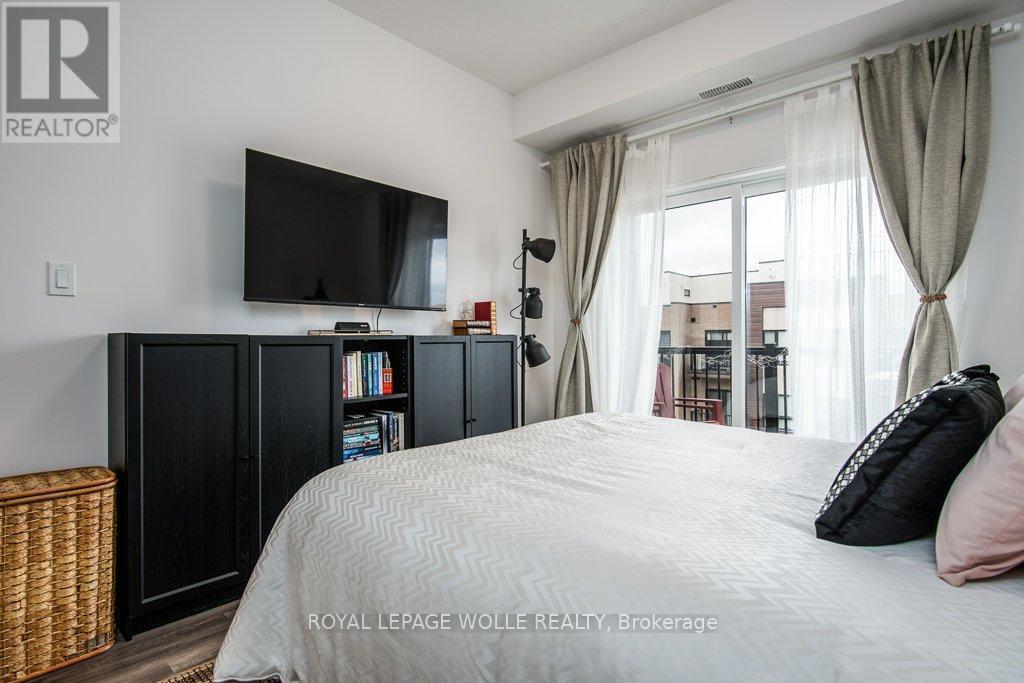 












E11 - 20 PALACE STREET

,
Kitchener,




Ontario
N2E0J3

