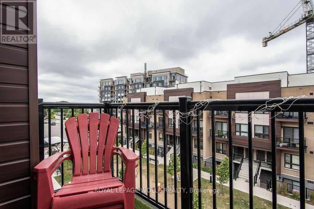 












E11 - 20 PALACE STREET

,
Kitchener,




Ontario
N2E0J3

