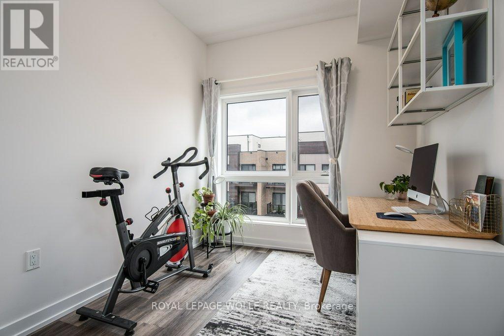 












E11 - 20 PALACE STREET

,
Kitchener,




Ontario
N2E0J3

