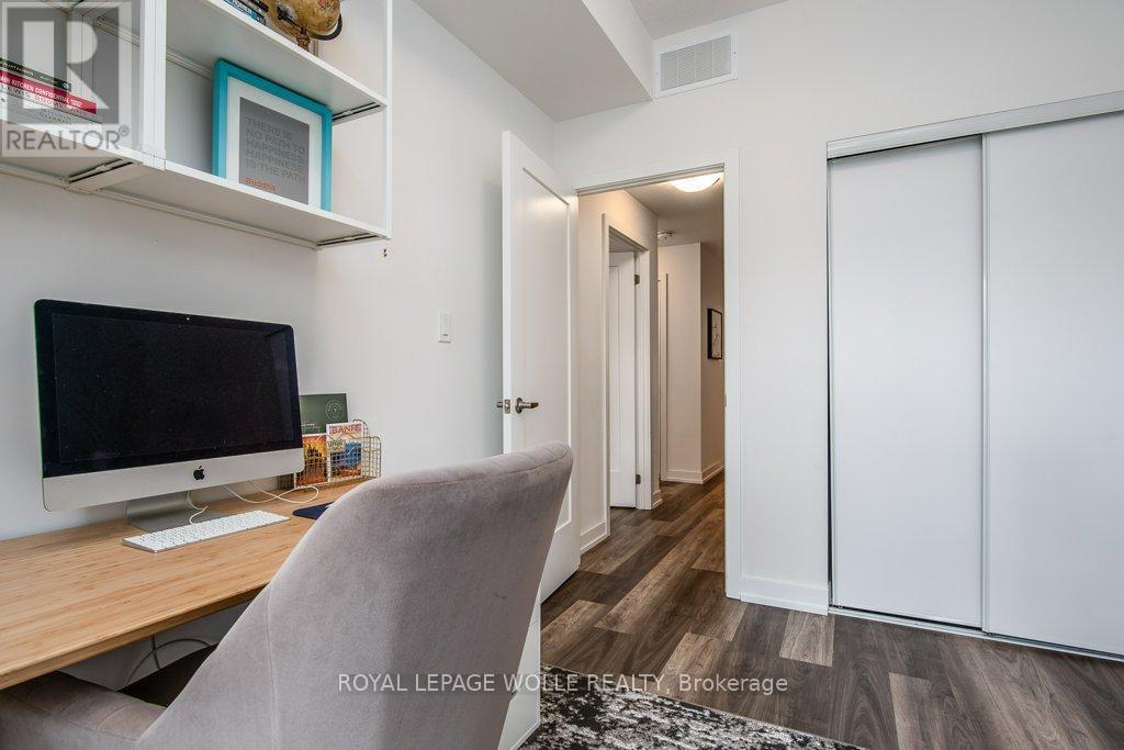 












E11 - 20 PALACE STREET

,
Kitchener,




Ontario
N2E0J3

