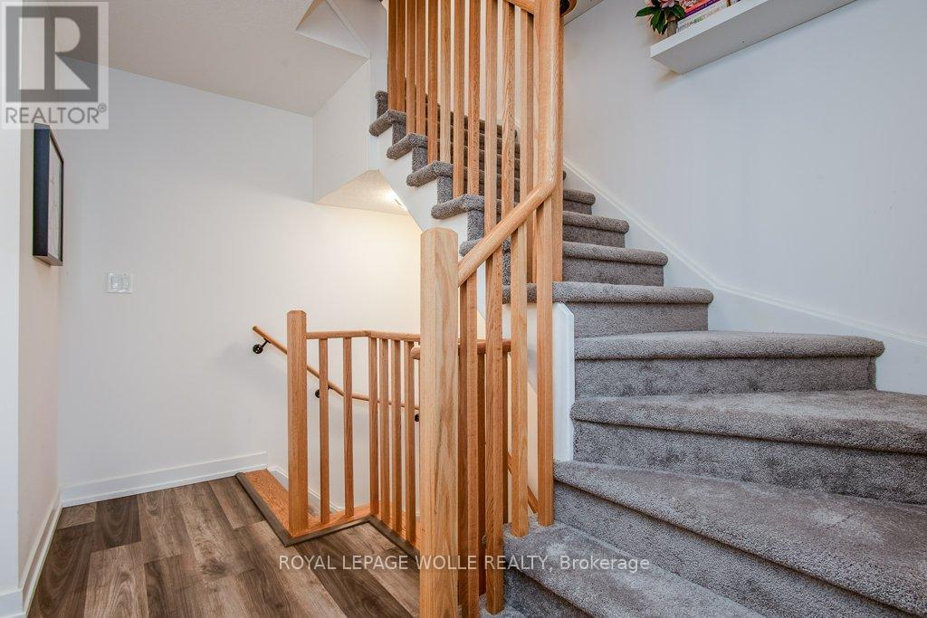 












E11 - 20 PALACE STREET

,
Kitchener,




Ontario
N2E0J3

